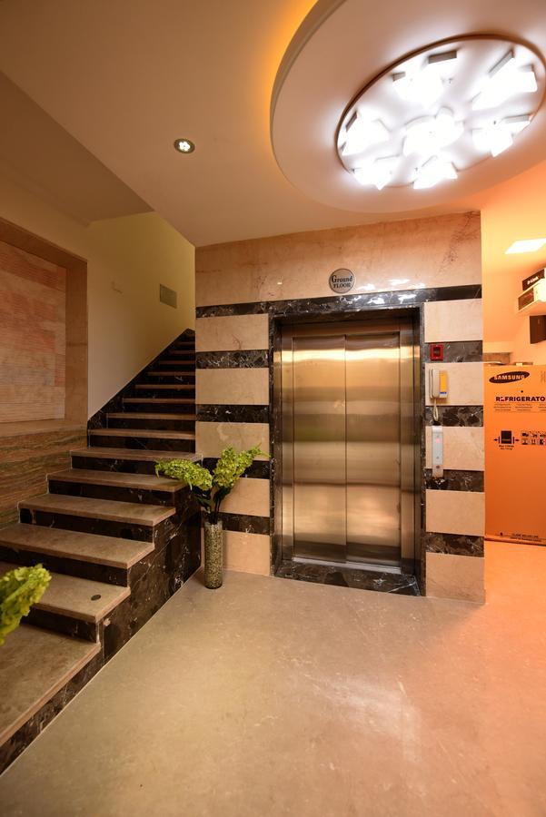Bed and Breakfast Sky Residency Chennai Esterno foto