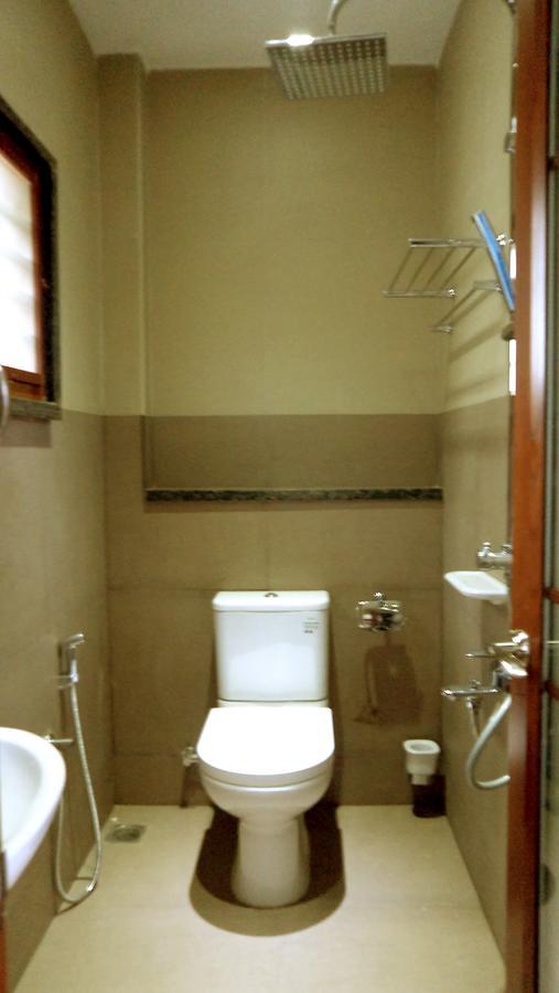 Bed and Breakfast Sky Residency Chennai Esterno foto