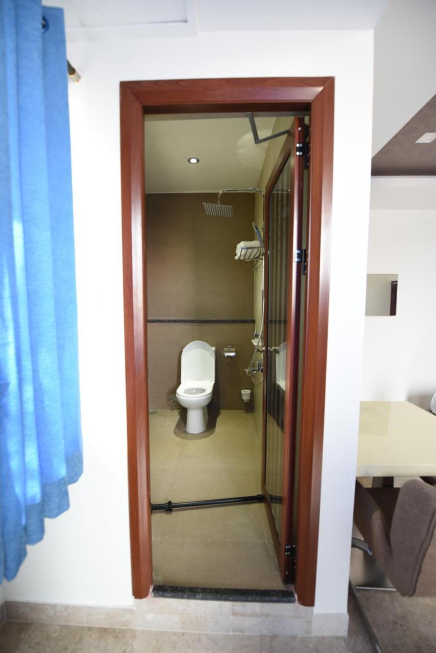 Bed and Breakfast Sky Residency Chennai Esterno foto